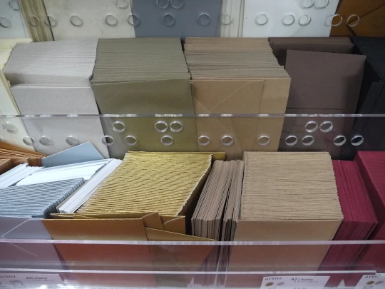 Besonderes Papier in Berlin in Papeterie kaufen